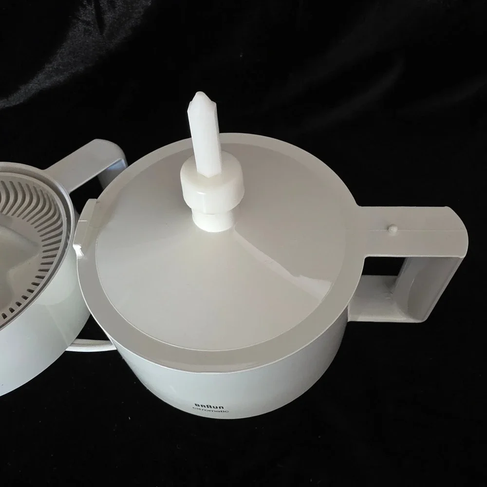 Braun Citromatic Electric Citrus Juicer White Type 4173 Mid Century Modern Style